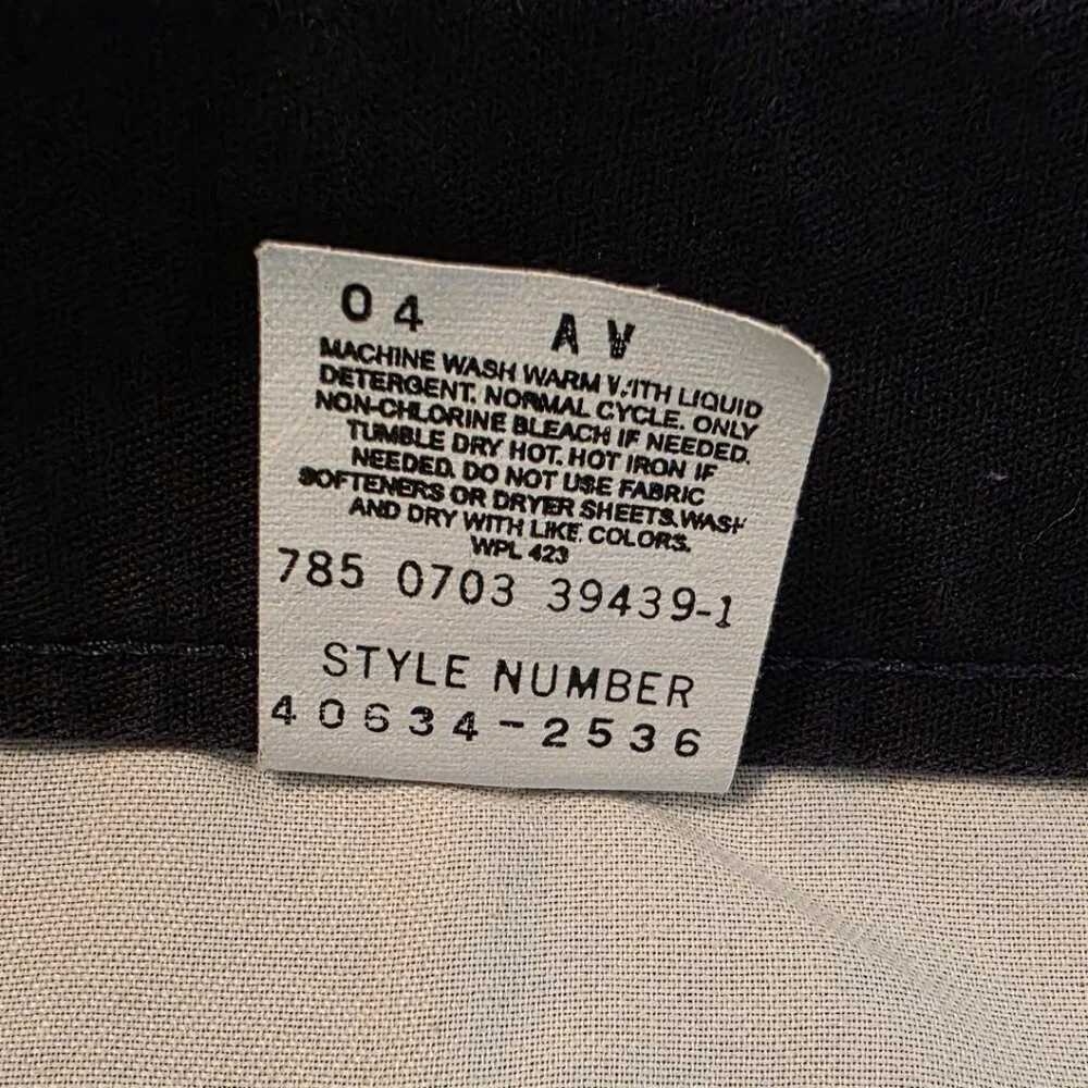 Dockers Non-Pleated Cargo Pants. Men's Size 38